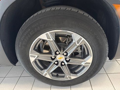 Used 2023 Chevrolet Blazer LT w/ Convenience Package FWD image 9