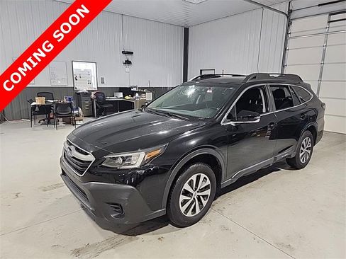 Used 2022 Subaru Outback Premium image 1