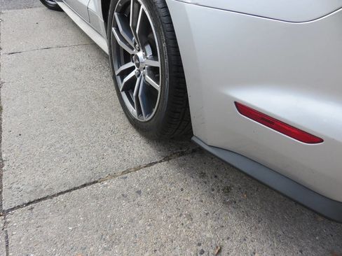 Used 2017 Ford Mustang Premium image 32