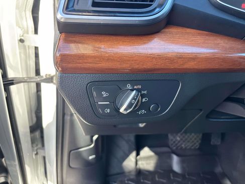 Used 2021 Audi Q5 2.0T Premium w/ Convenience Package image 19