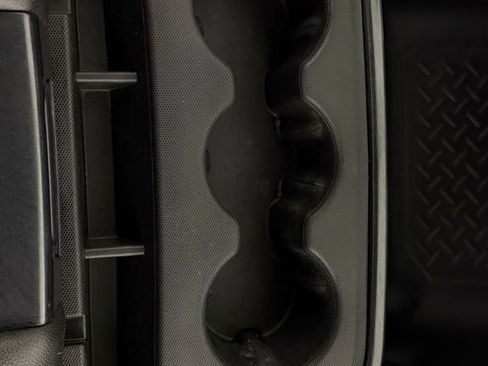 Used 2018 GMC Sierra 1500 SLE w/ SLE Value Package AWD/4WD image 22