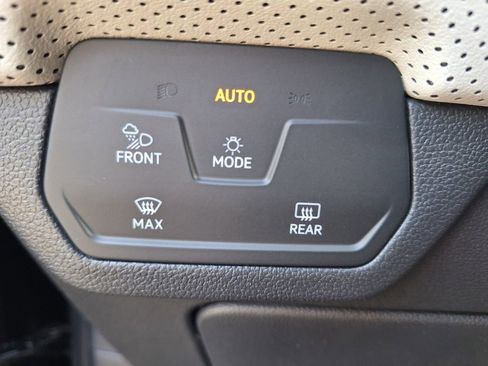 New 2026 Volkswagen Atlas Cross Sport SEL Premium R-Line image 12