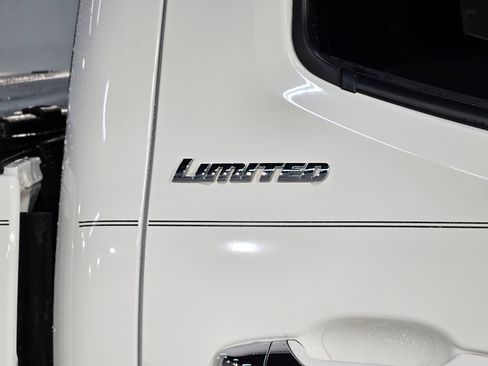 Used 2023 Toyota Tacoma Limited AWD/4WD image 40