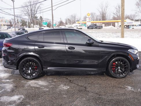 Used 2022 BMW X6 M50i w/ Executive Package image 25