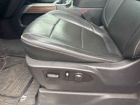 Used 2020 Chevrolet Silverado 2500 High Country w/ Z71 Off-Road Package AWD/4WD image 14