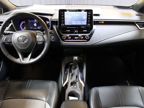 Used 2021 Toyota Corolla XSE FWD image 2