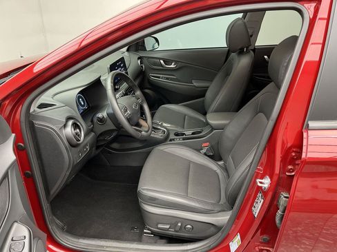 Used 2023 Hyundai Kona Limited AWD/4WD image 3