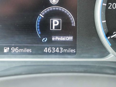 Used 2020 Nissan Leaf SV w/ SV All Weather Package FWD image 11