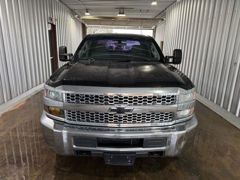 Used 2019 Chevrolet Silverado 2500 W/T AWD/4WD image 3