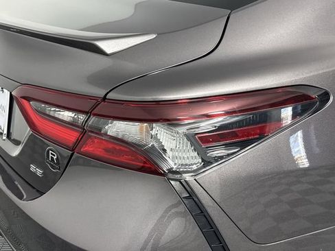 Used 2024 Toyota Camry SE image 27