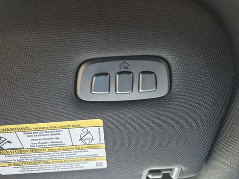 Used 2022 Ford F150 Lariat AWD/4WD image 34