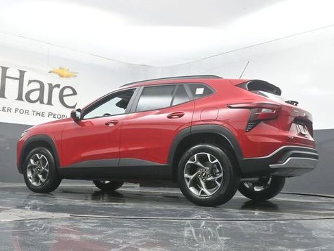 New 2026 Chevrolet Trax LT w/ LT Convenience Package image 33