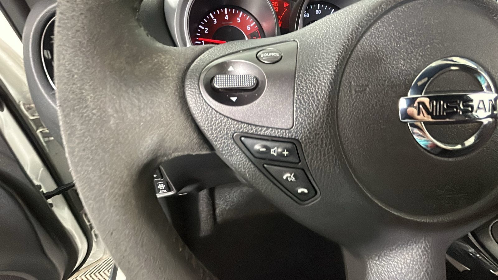 Used 2013 Nissan Juke NISMO AWD/4WD image 19