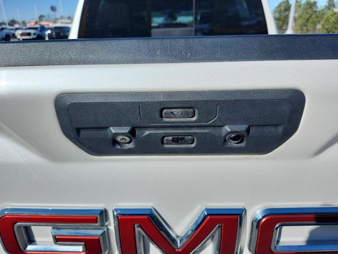 Certified 2022 GMC Sierra 1500 Denali w/ Technology Package image 12