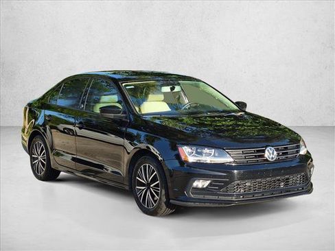 Used 2018 Volkswagen Jetta Wolfsburg Edition FWD image 3