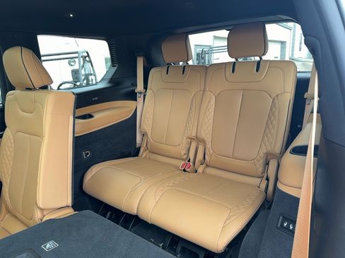 Used 2022 Jeep Grand Cherokee L Summit w/ Advanced Protech Group IV AWD/4WD image 25