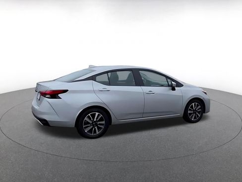 Used 2025 Nissan Versa SV image 14