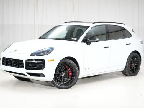 Used 2021 Porsche Cayenne GTS image 1