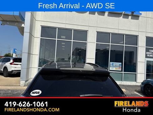 Used 2022 Ford Edge SE w/ Black Appearance Package AWD/4WD image 10