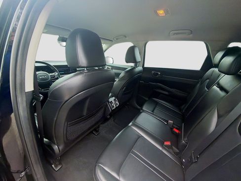Used 2024 Kia Sorento S FWD image 22