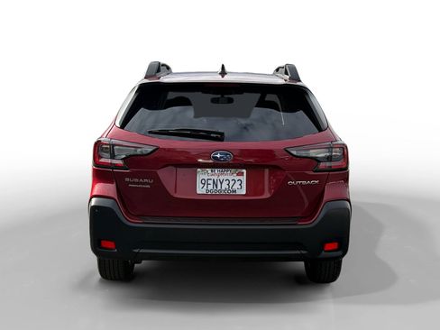 Used 2023 Subaru Outback Premium image 4