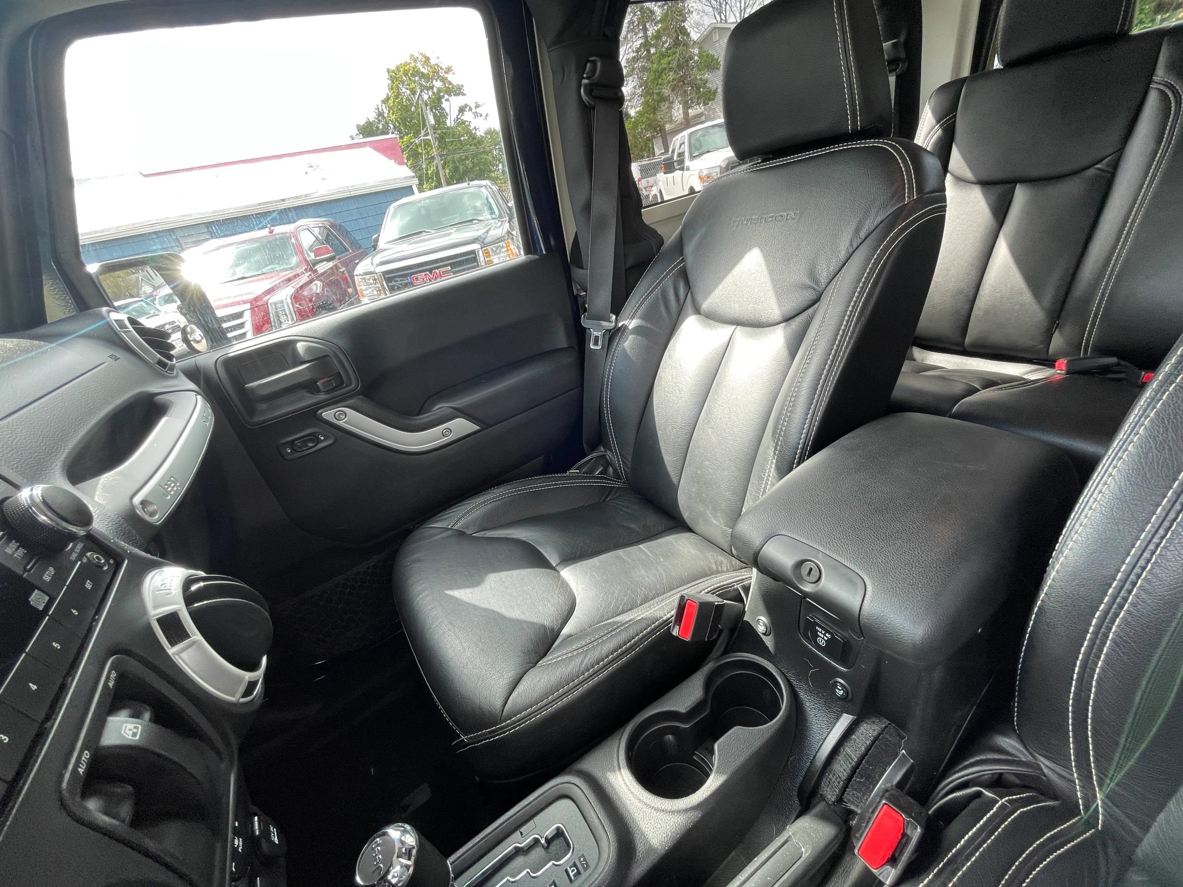 Used 2013 Jeep Wrangler Rubicon w/ Dual Top Group AWD/4WD image 16