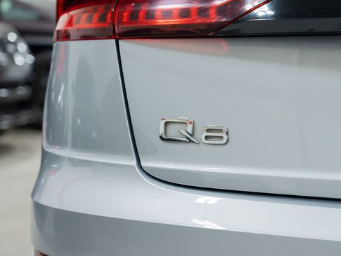Used 2019 Audi Q8 Prestige w/ Towing Package image 9