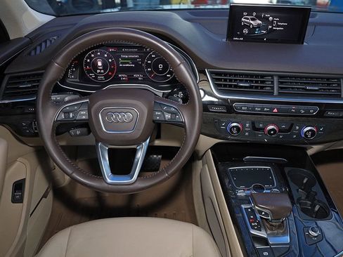 Used 2019 Audi Q7 3.0T Premium Plus AWD/4WD image 27