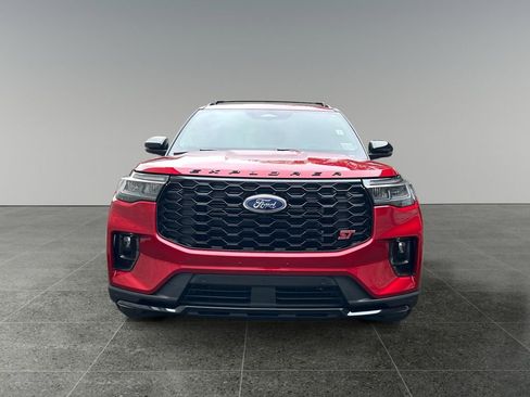 Used 2025 Ford Explorer ST w/ Sun And Sound Package AWD/4WD image 3