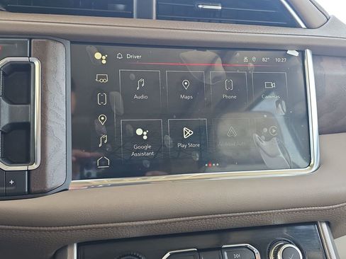 Used 2024 GMC Yukon Denali w/ Advanced Technology Package RWD image 14