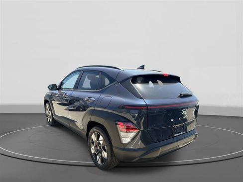 Used 2024 Hyundai Kona SEL FWD image 5