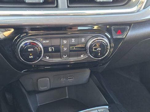 Used 2025 Chevrolet Trax ACTIV w/ Driver Confidence Package image 25