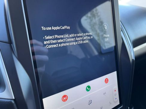 Used 2023 Ford Edge SEL image 25