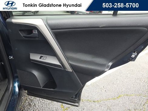 Used 2017 Toyota RAV4 LE image 24