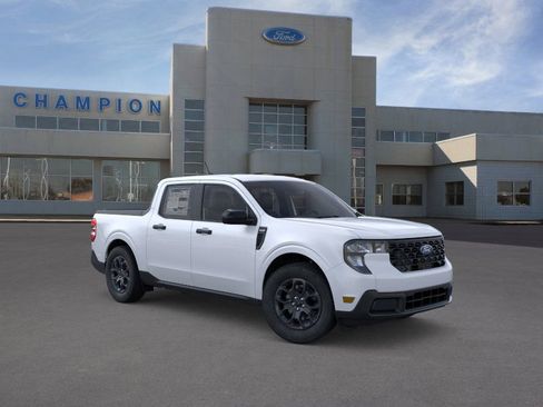 New 2025 Ford Maverick XLT w/ XLT Luxury Package image 7