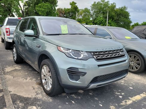 Used 2017 Land Rover Discovery Sport SE image 6
