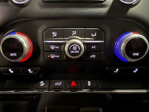 Used 2022 GMC Sierra 1500 SLE image 20