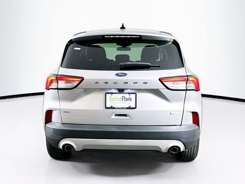 Used 2020 Ford Escape SE FWD image 7