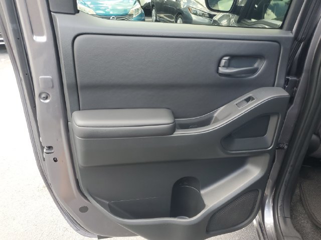 Used 2026 Nissan Frontier SV RWD image 7
