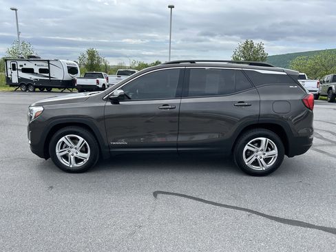 Used 2019 GMC Terrain SLE w/ Driver Convenience Package AWD/4WD image 4