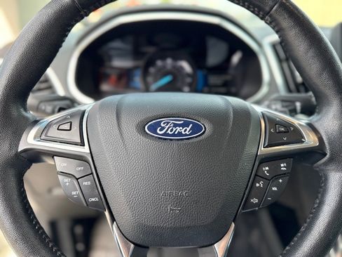 Used 2021 Ford Edge Titanium w/ Class II Trailer Tow Package image 37