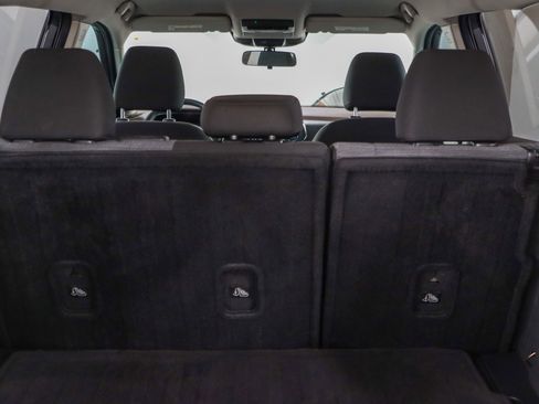 Used 2023 Nissan Rogue SV FWD image 28