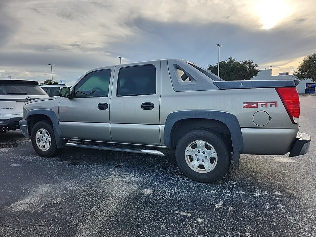 Used 2003 Chevrolet Avalanche 2WD image 5