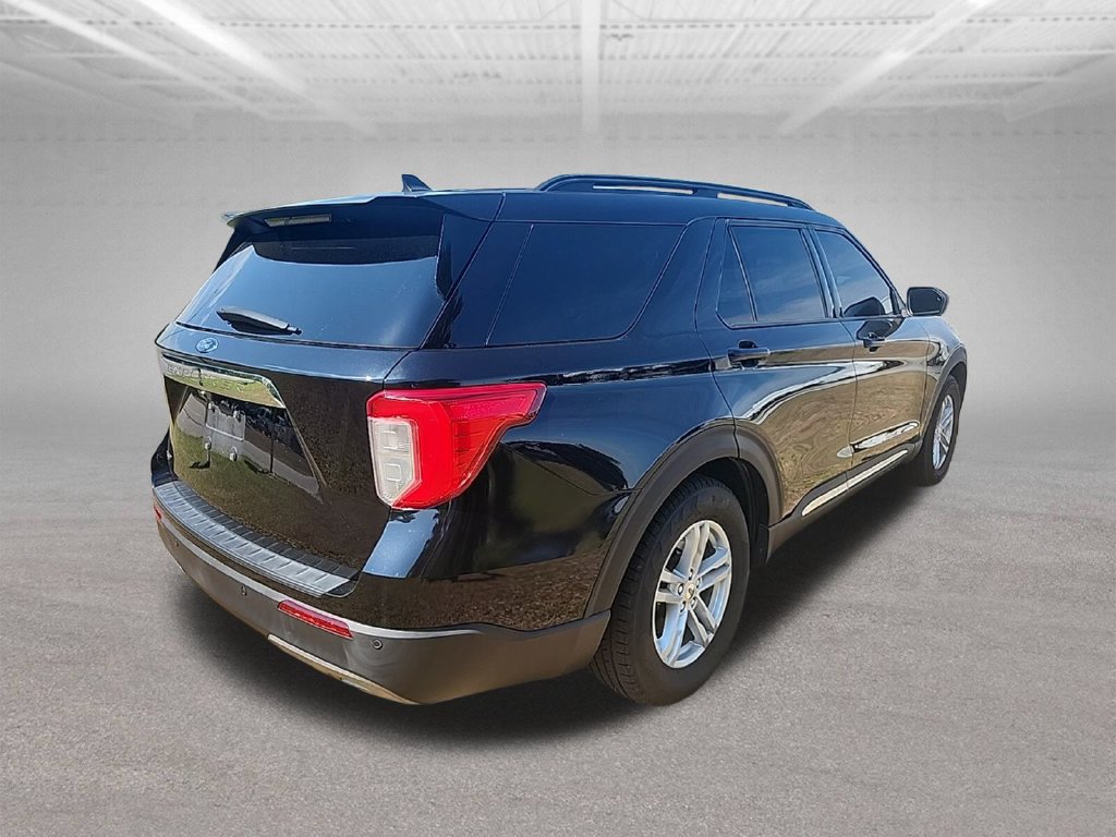 Used 2021 Ford Explorer XLT w/ Equipment Group 202A RWD image 30