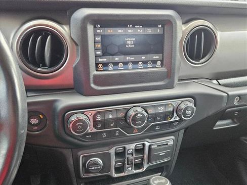 Used 2021 Jeep Wrangler Unlimited Sport AWD/4WD image 14