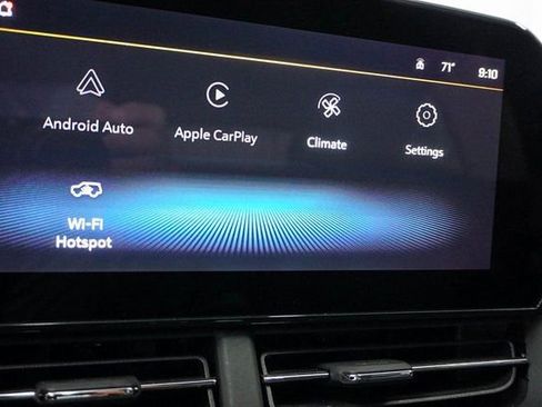 Used 2024 Chevrolet Trax LT w/ Driver Confidence Package image 19