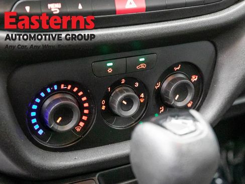 Used 2020 RAM ProMaster City Tradesman FWD image 19