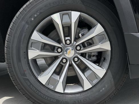 New 2026 Chevrolet Equinox LT FWD image 9