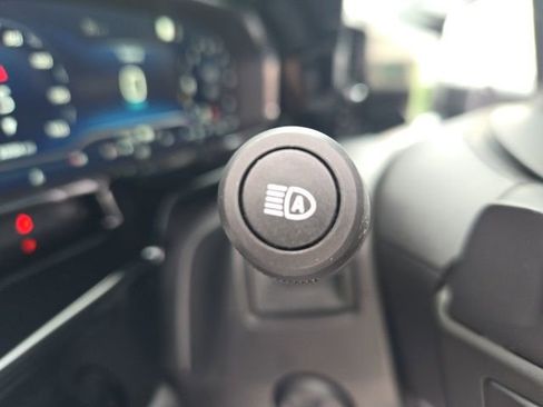 Used 2022 Chevrolet Silverado 1500 LTZ image 24