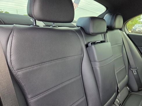 Used 2023 Mercedes-Benz C 300 Sedan image 32